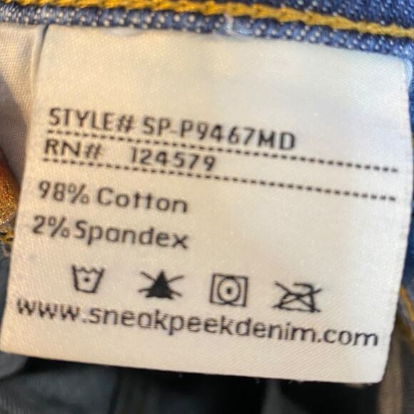 Sneak Peek Medium wash distressed skinny jeans - Juniors Size 9 - Picture 9 of 12